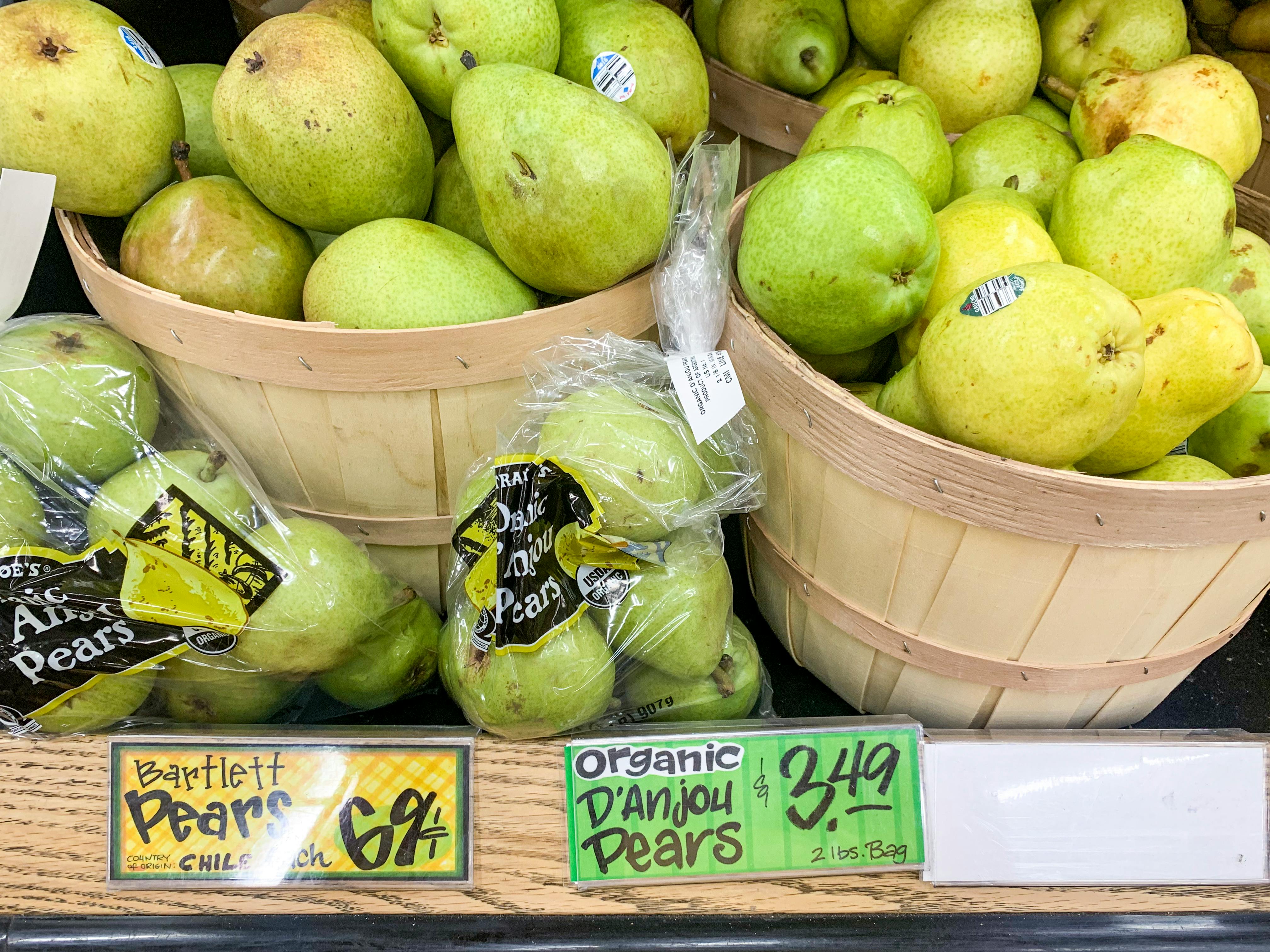 Organic Green Bartlett Pears, 1 lb - Kroger