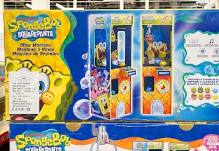 costco-arcade-spongebob-claw-machine