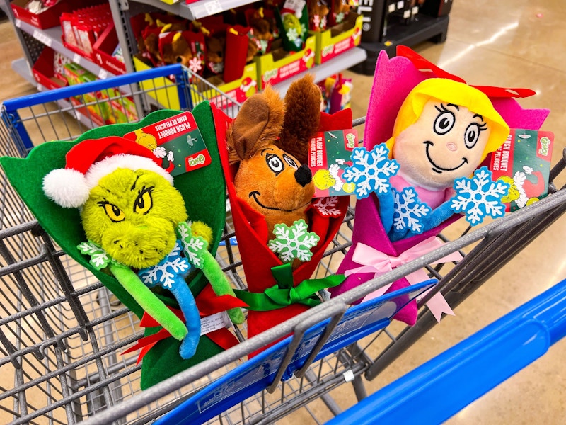 Walmart-The-Grinch-plush-bouquets