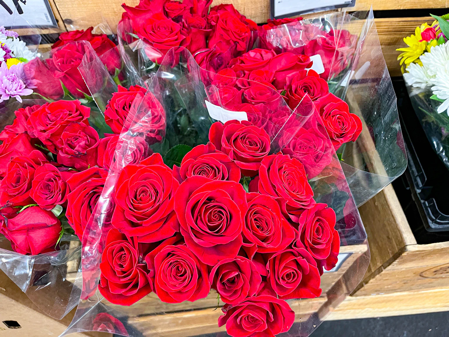 Fresh Cheap Roses Where to Buy Cheap Valentine's Day Roses in 2026 — Krazy Coupon Lady ...