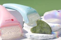 Cryotherapy Ice Roller and Gua Sha Facial