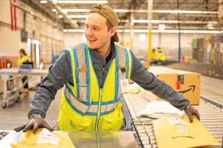 amazon-military-discount-benefits-official-media-2-2