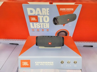 speaker display