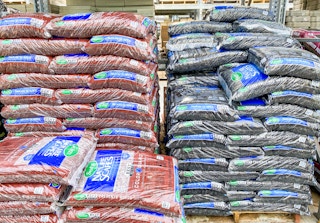 Scotts Nature Scapes Mulch at Lowe's