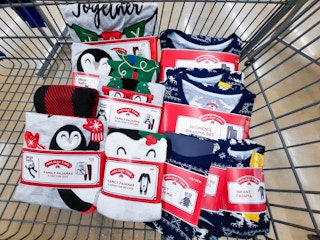 matching-family-pajamas-walmart-2021