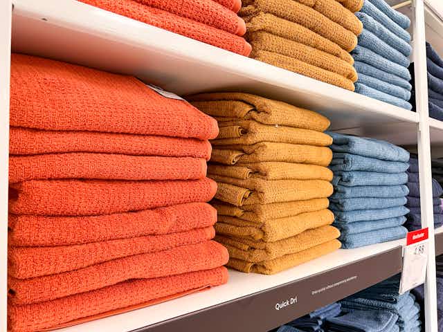Bestselling Bath Towels Are Now $3.99 at JCPenney — 60% Savings card image