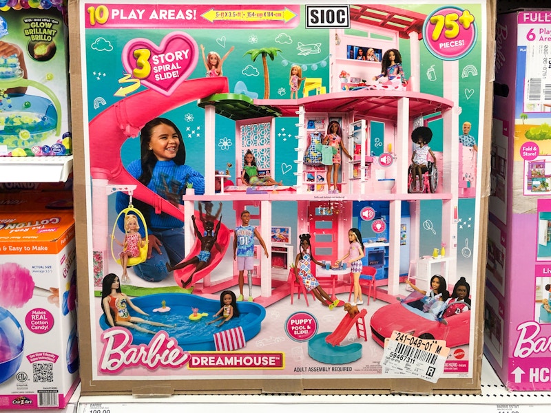 Target-Barbie-dreamhouse-pool-party-doll-house-1