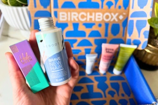 birchbox sample display in hand