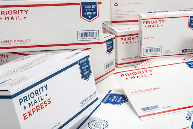 Does USPS Deliver on Sunday? We Break It Down card image