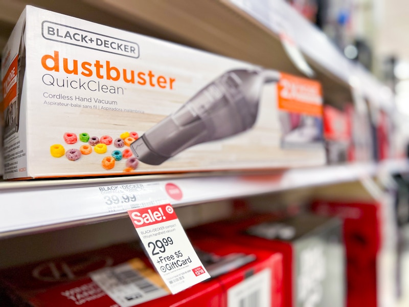 black-decker-cordless-vacuum-target3