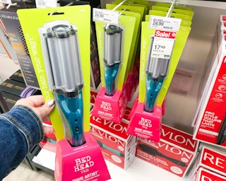 target bed head wave artist hand holding