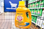 arm hammer detergent in shopping cart