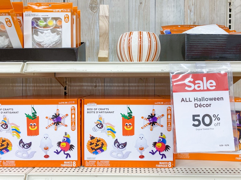 michaels-sale-halloween-decor-2021.5