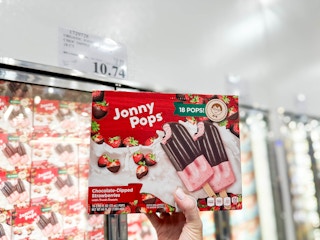 costco-jonny-pops-chocolate-dipped-strawberries-