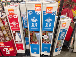 dollar general christmas clearance 10