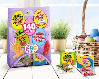 amazon sour patch kids and swedish fish 1677357649 1677357649