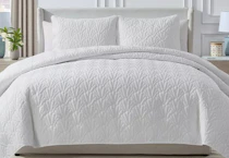 Seventh Studio Quilt Set