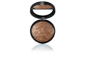 Laura Geller Balance-N-Brighten Foundation