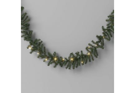 Wondershop Christmas Garland