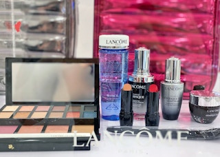 macys-lancome-beauty-box-111320a
