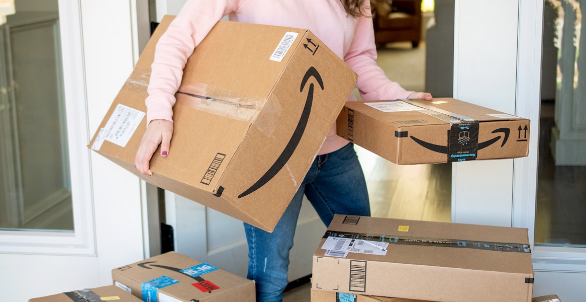 amazon-online-order-boxes-doorstep-packages-delivery-person-feature