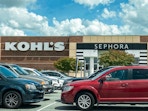 A Kohl's and Sephora storefront from the parking lot.