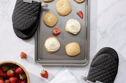 a mini oven mitt set