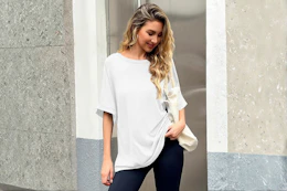 Women's Oversized T-Shirt B09YRJ12Z7