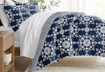 Linens & Hutch Comforter Set