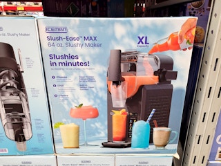iceman slush-ease slushy maker on store shelf