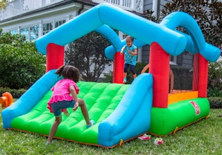 Kohl's-inflatable-step2-bounce-house-2021-3