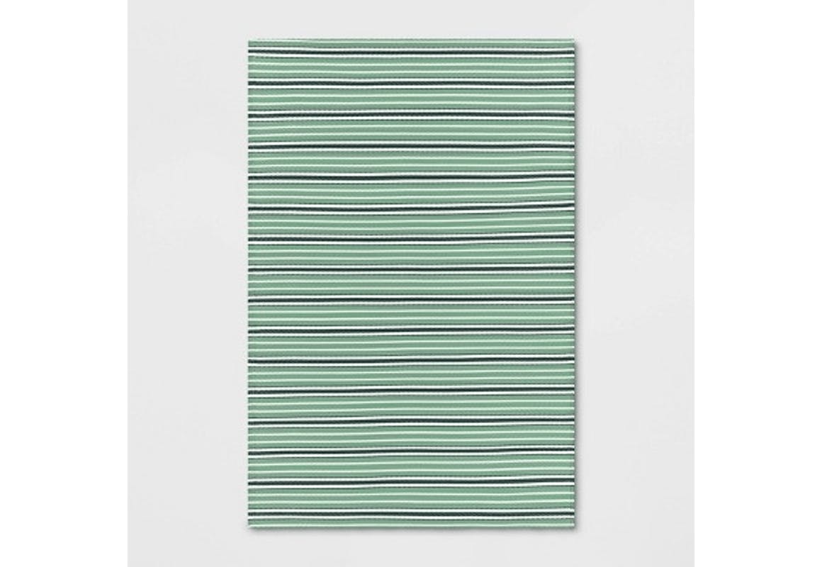 Room Essentials Patio Rug