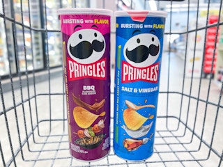 pringles in shopping cart