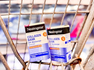 2 Neutrogena Collagen Banks in Walmart shopping cart