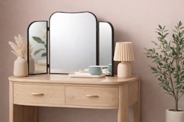 Target tri-fold mirror