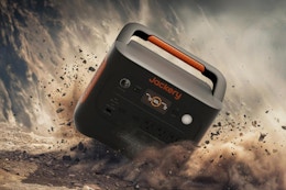 Jackery Explorer 1000 v2 Portable Power Station