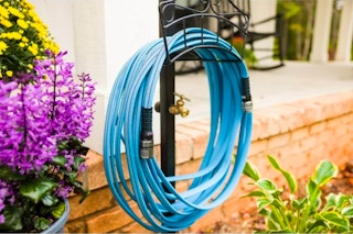 featured image of a fitt hiflo 25 foot water hose on eBay