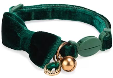 Merry Makings Bowtie Cat Collar