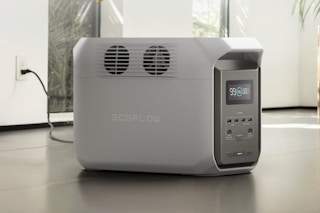 EF ECOFLOW Portable Power Station DELTA 3 1500 on a wood floor ground.