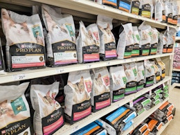 purina cat food aisle