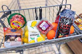 aldi-weekly-food-deals-041526-oranges-lemons-raspberries