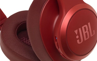 walmart-jbl-live-on-ear-headphones-2021