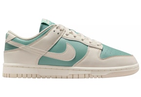 Nike Women's Dunk Shoes