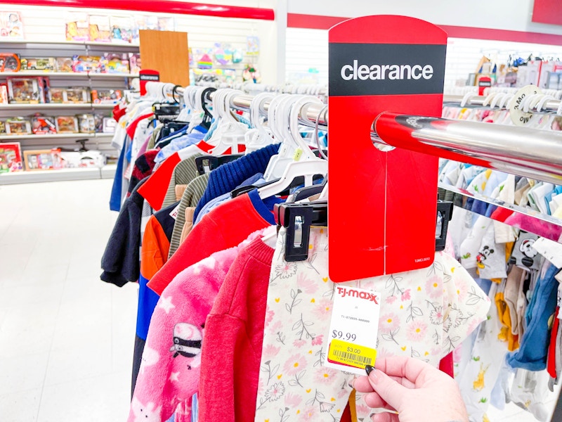 Ultimate Guide to Retail Markdown & Clearance Sale Schedules The