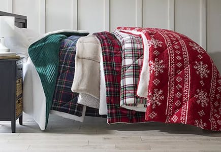 North Pole Trading Co. Comforter