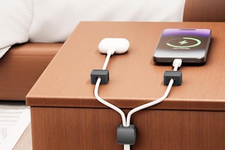 Cord holders B0F19CJSLR