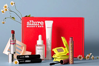 Lifestyle image of the allure August beauty box