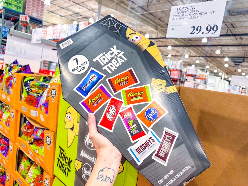 costco-halloween-candy-and-treats-1