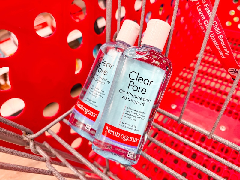 Target-Neutrogena-clear-pore-astringent-2