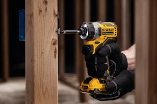 Lowes-Dewalt-Xtreme-screwdriver-set-1